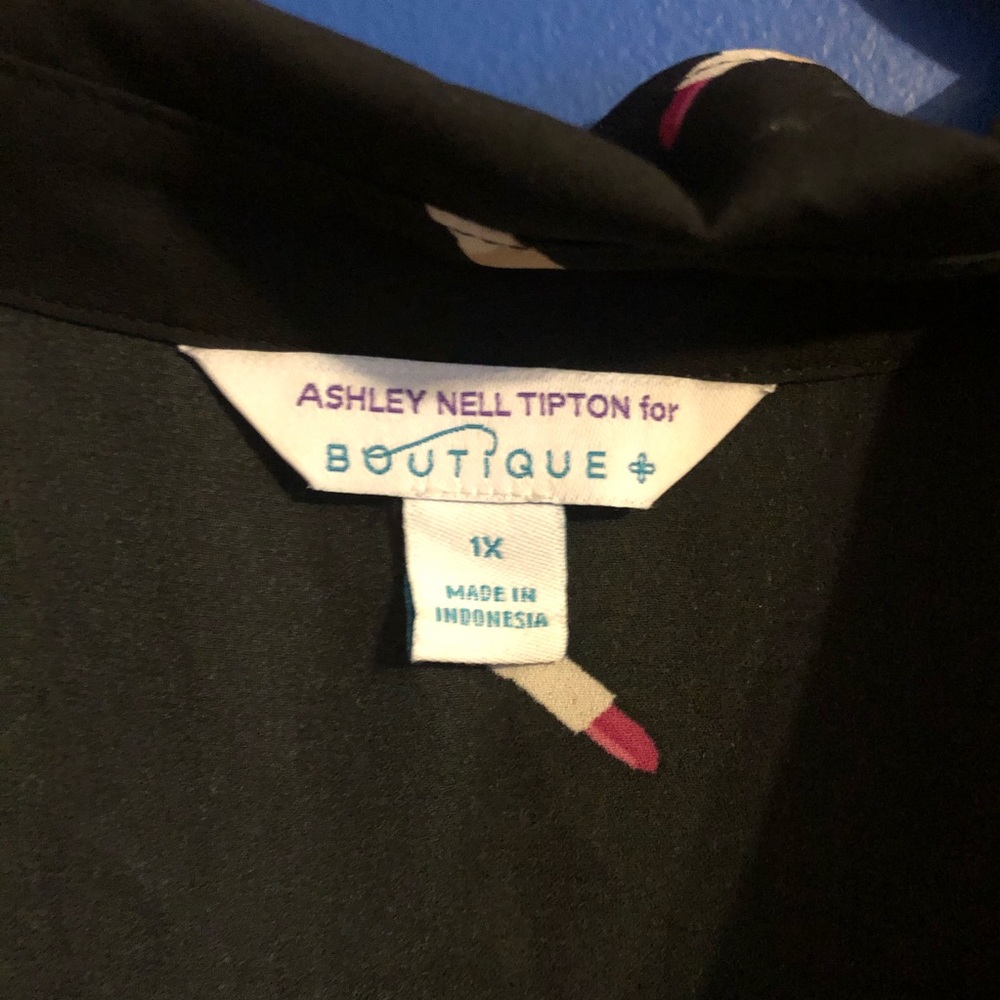 Batwing button-up blouse - Picture 3 of 4